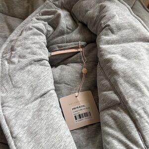 Women’s papinelle puffer robe-NWT